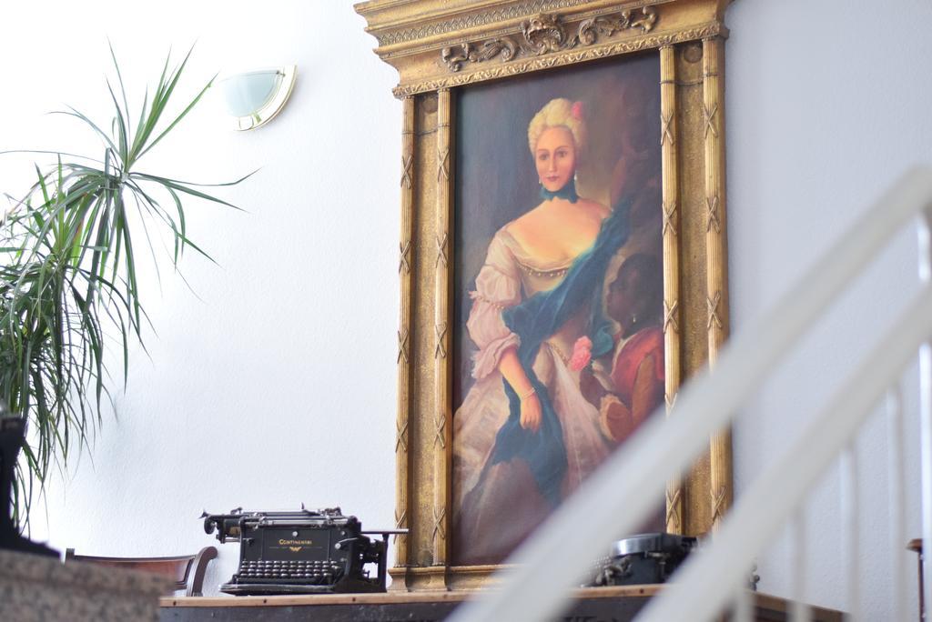 Niebuhrs Hotel Friedrichsdorf Eksteriør bilde